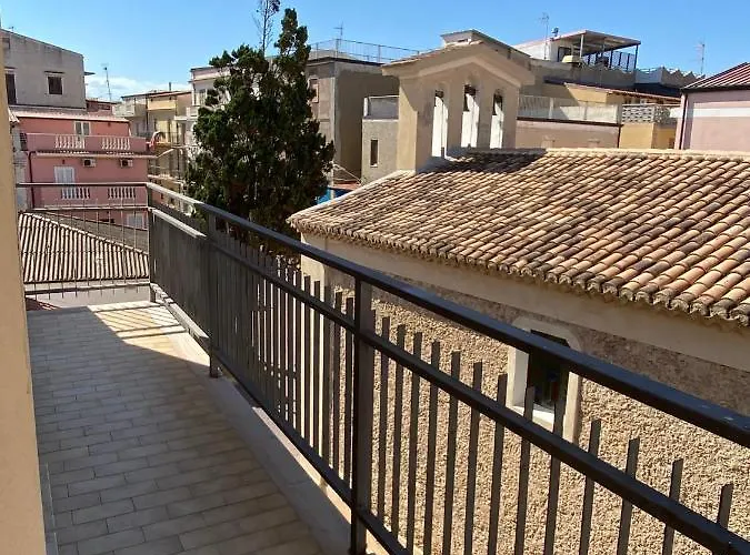 Abr * לה קסטלה